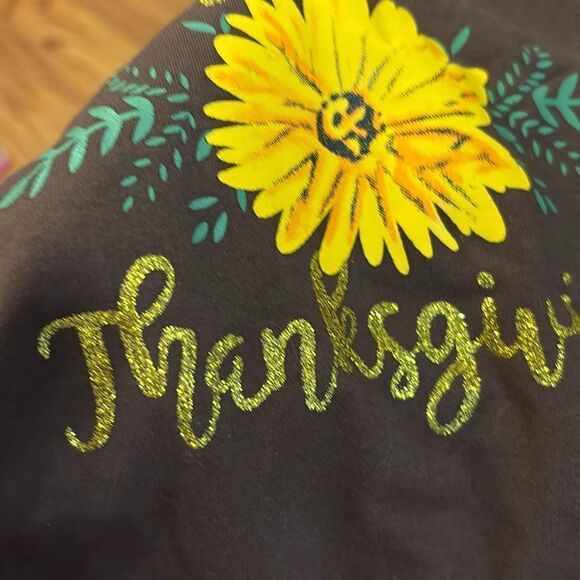 My first Thanksgiving Size 90 (6-9 Months) onesie, tutu and legwarmers - Picture 8 of 9